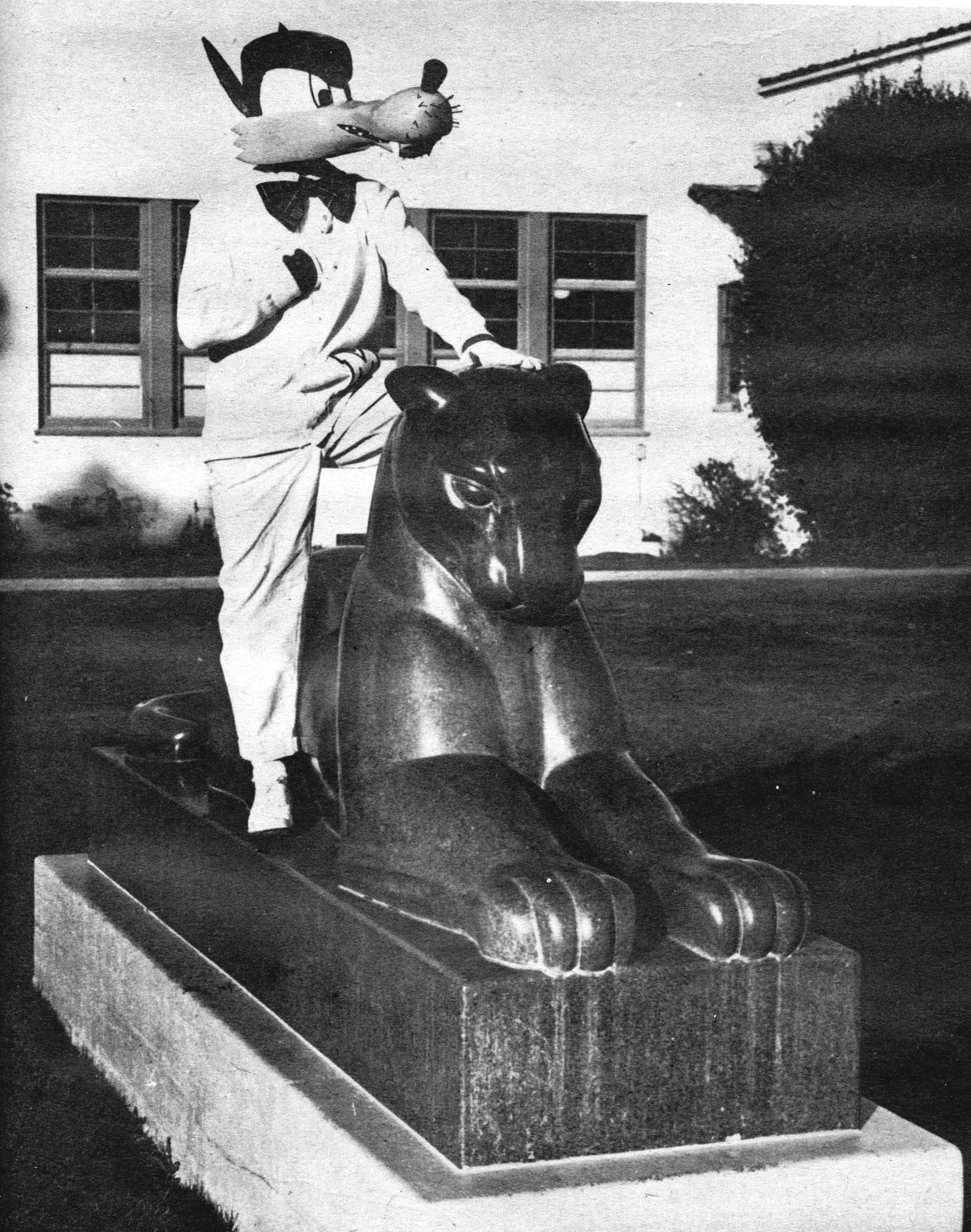 Photo of Louie on Hartnell panther El Yanqui 1953